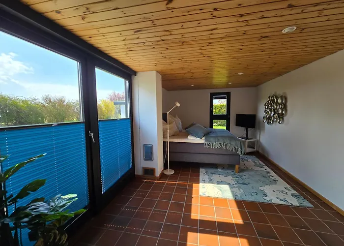 Ferienhaus Orthfeld 14 *